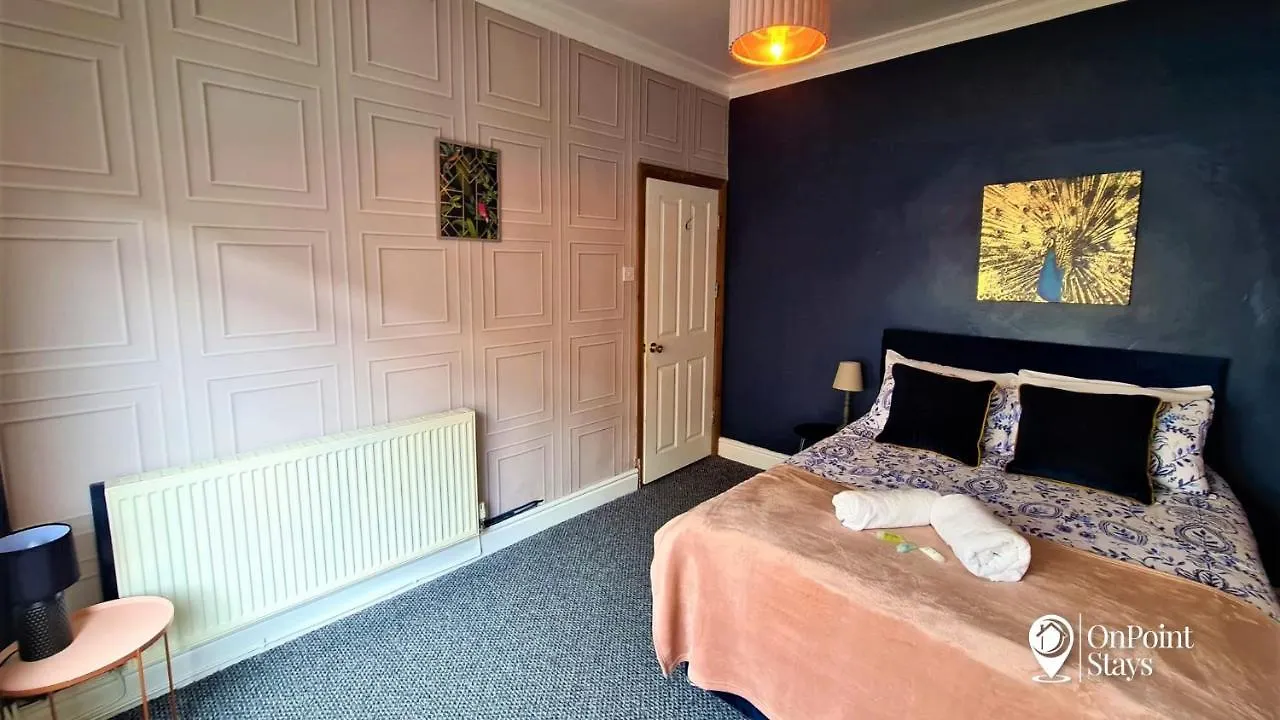 Apartment Lovely Spacious 5 Bedroom Home Near Chester City Centre